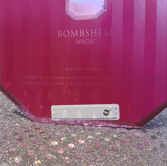 VS 2022 Holiday Limited Edition Scent - Bombshell Magic - NWT